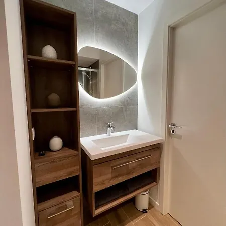 Superbe Studio Avec Acces Mer. Appartement Le Pradet